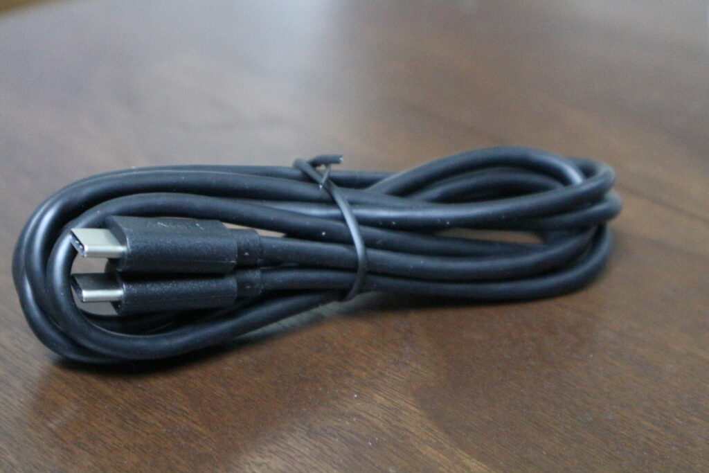 USB Type-Cケーブル１本でパソコンと接続可能