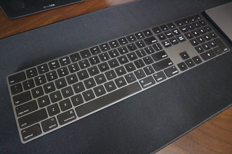 キーボード:Magic Keyboard
