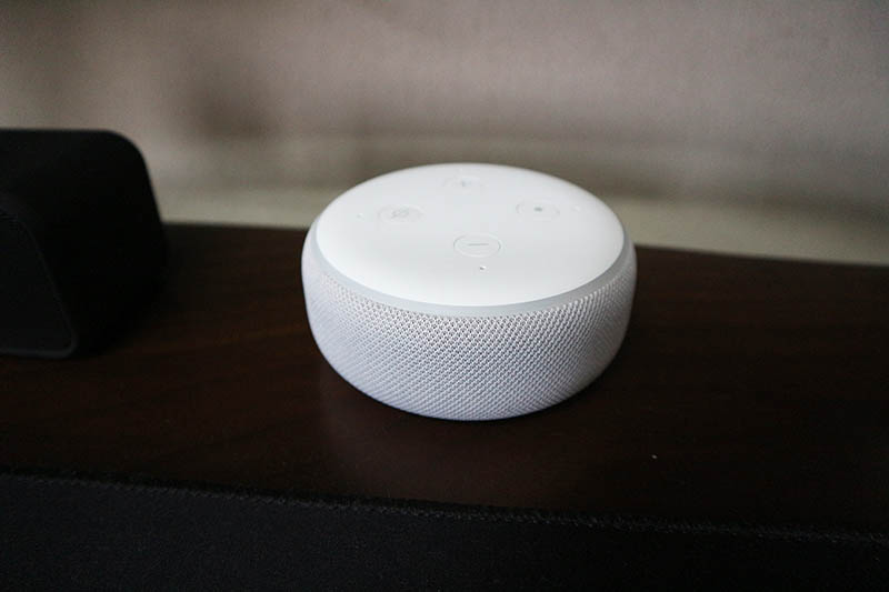 Amazon Echo Dot(スマートスピーカー)